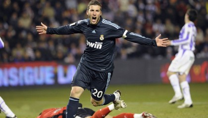 开云体育2026-布克攻防两端统治，广厦队最后时刻击败尼克斯