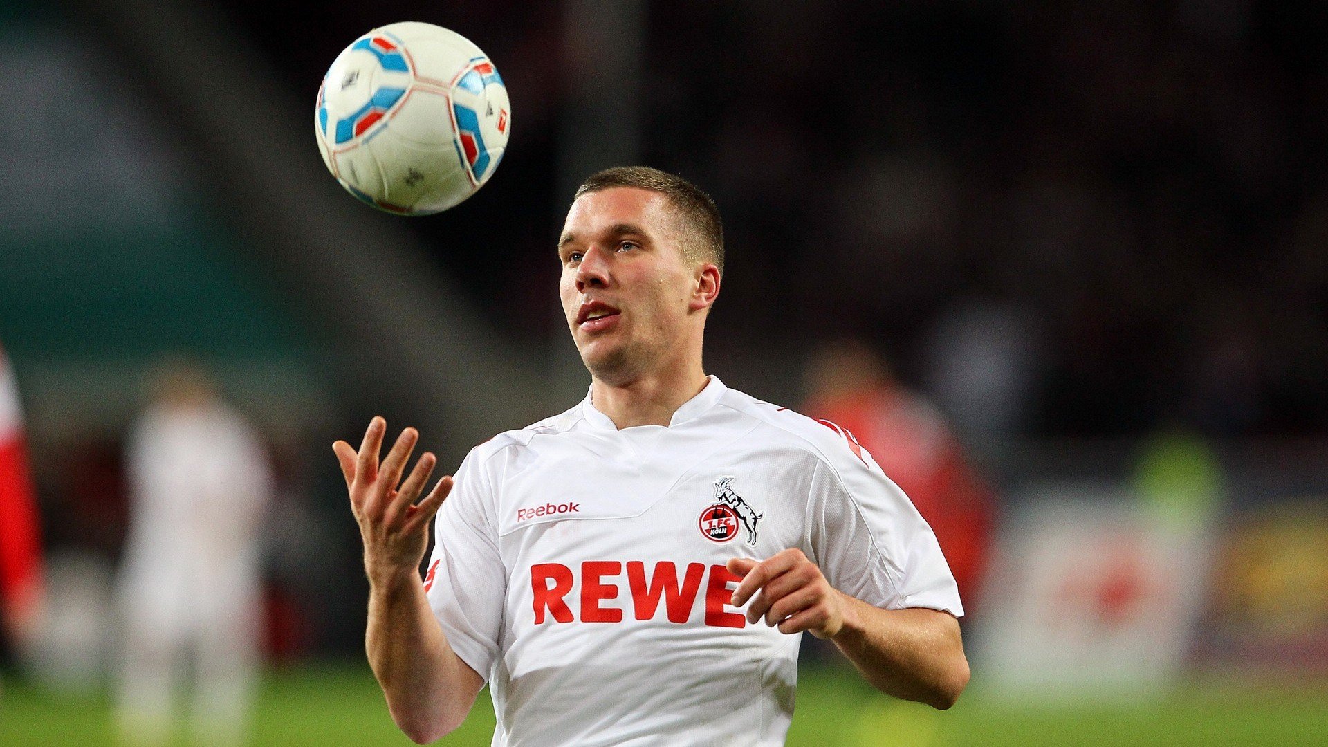 阿尔瓦雷斯爆发，沙特逆转土耳其，绿茵场上的地缘政治变奏曲