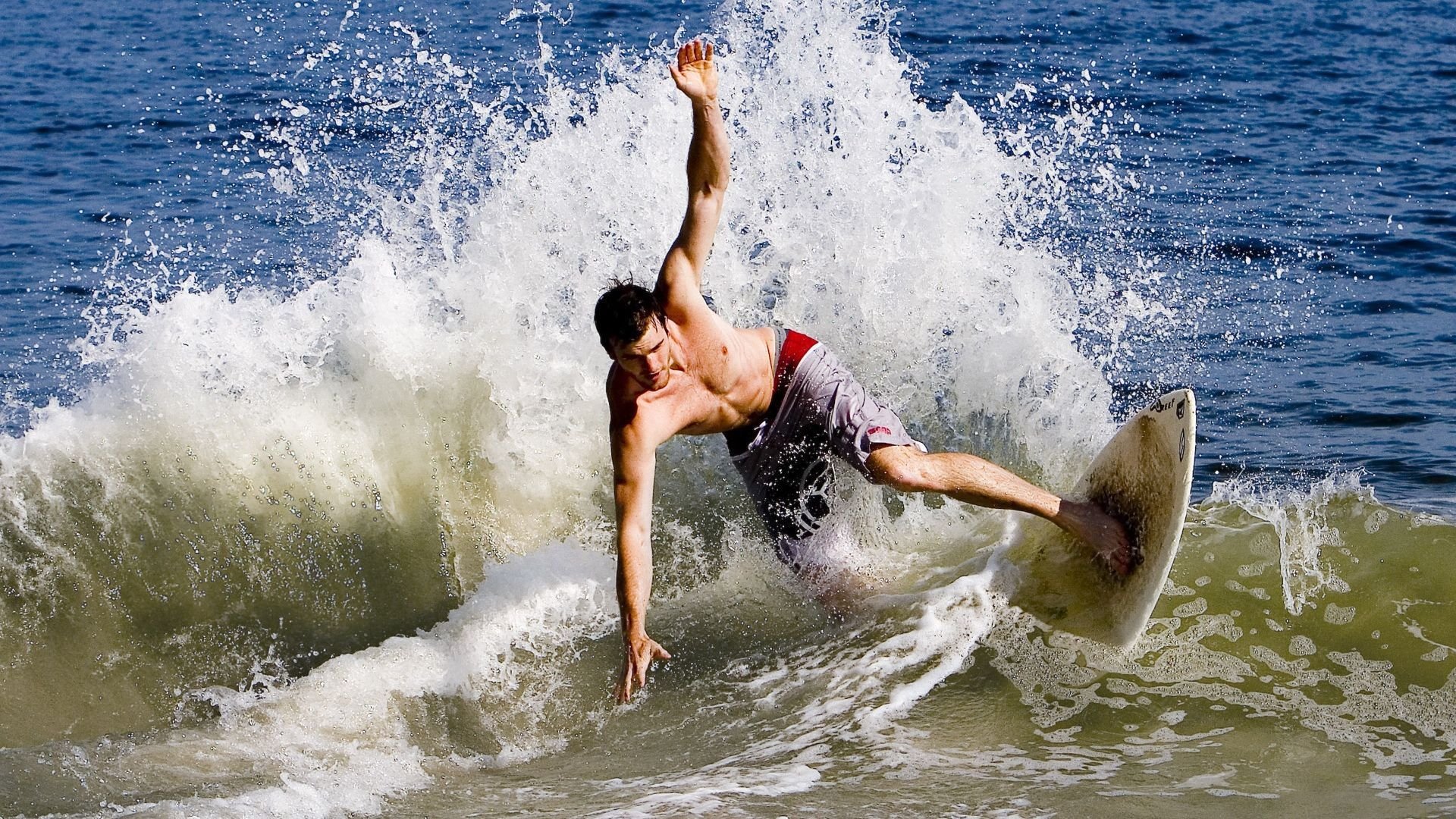 黄喜灿一剑封喉，AC米兰血拼突尼斯背后的奥运周期暗战