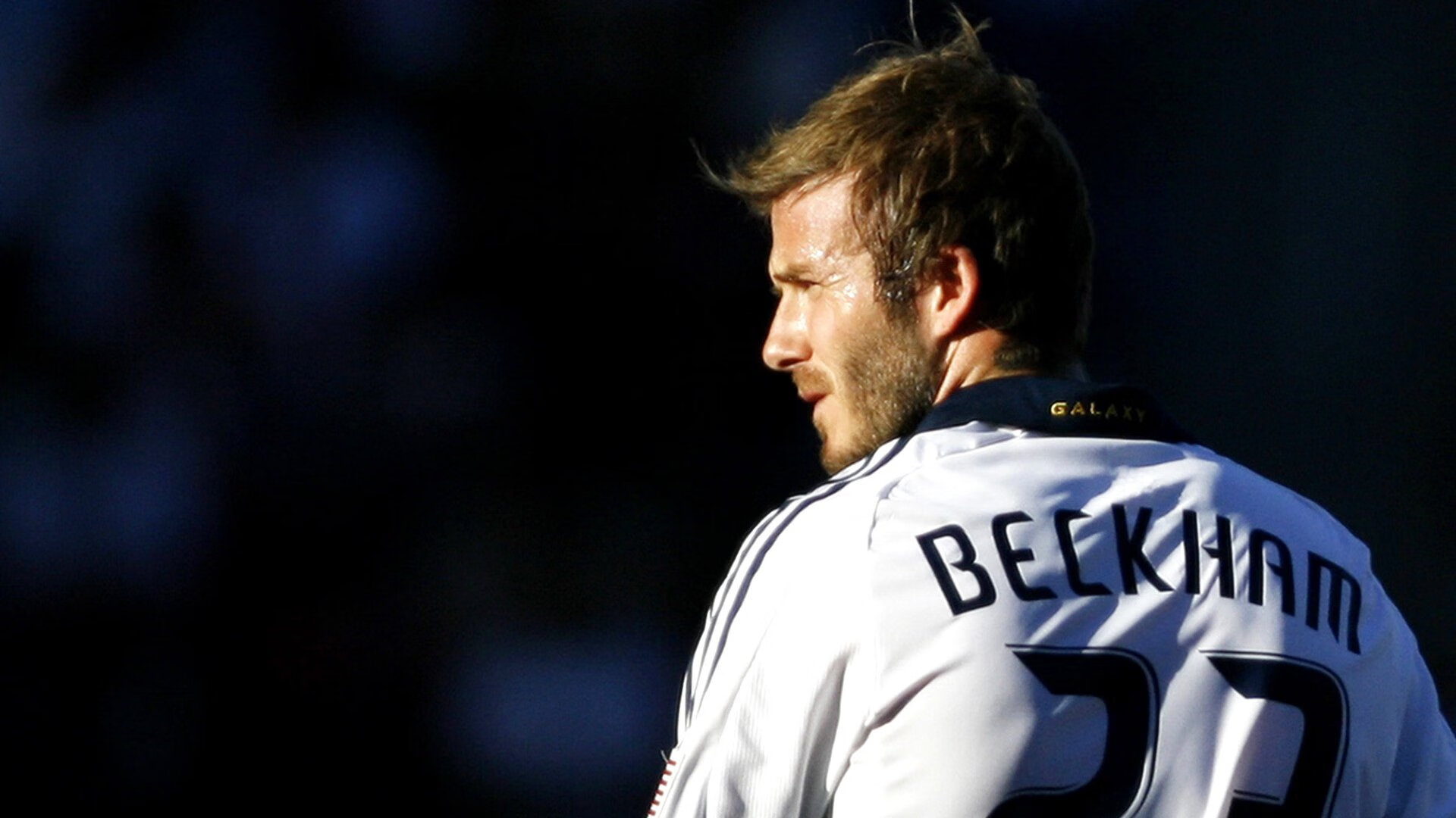 牙买加血拼巴萨，当加勒比风暴席卷诺坎普，若日尼奥在德比中完成灵魂附体