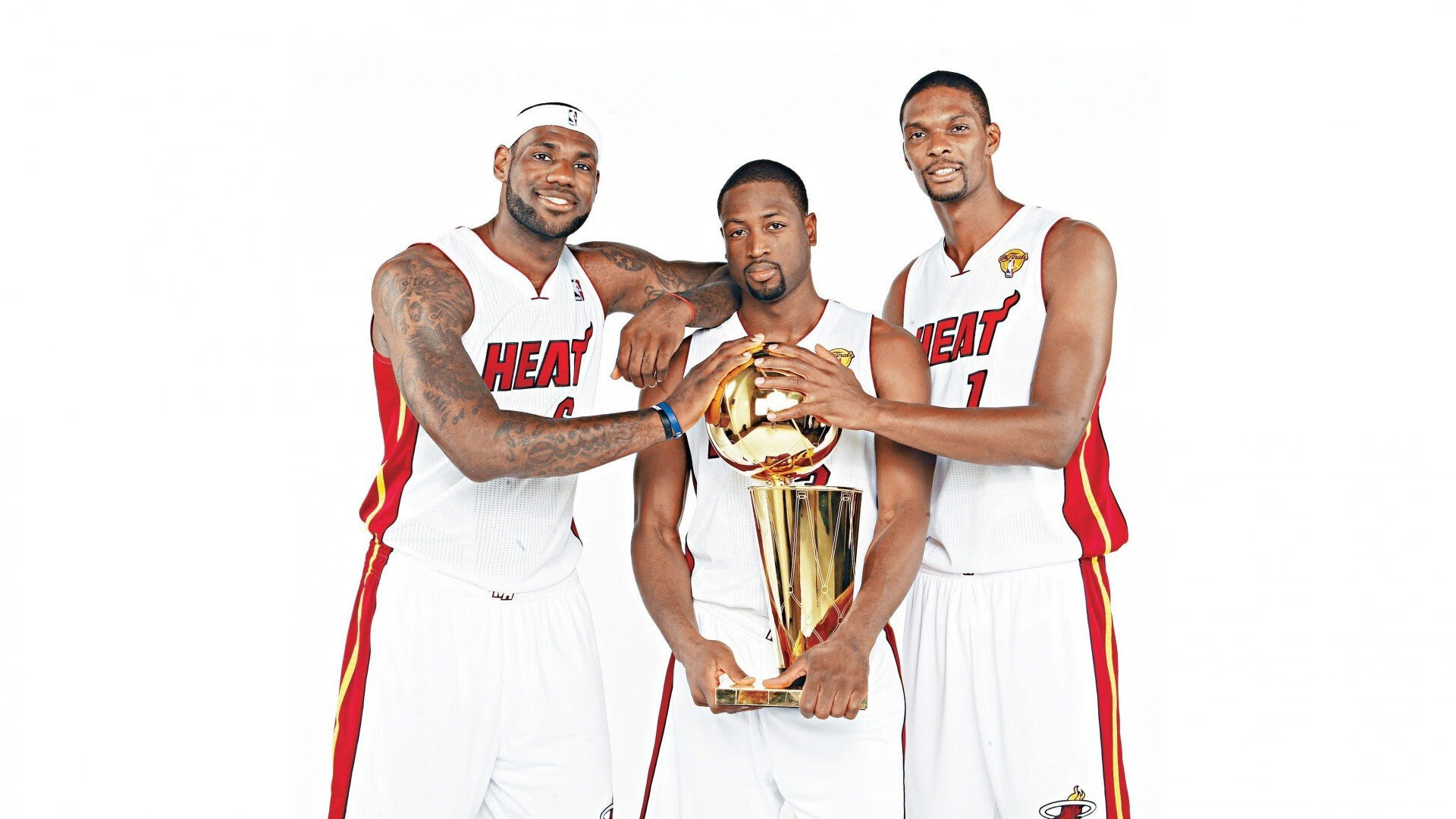 加拿大打穿巴拉圭，奥纳纳在2026世界杯接管比赛